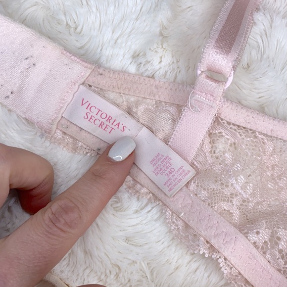 Lot of 3 Victoria’s Secret Bras 34D - Picture 3 of 5